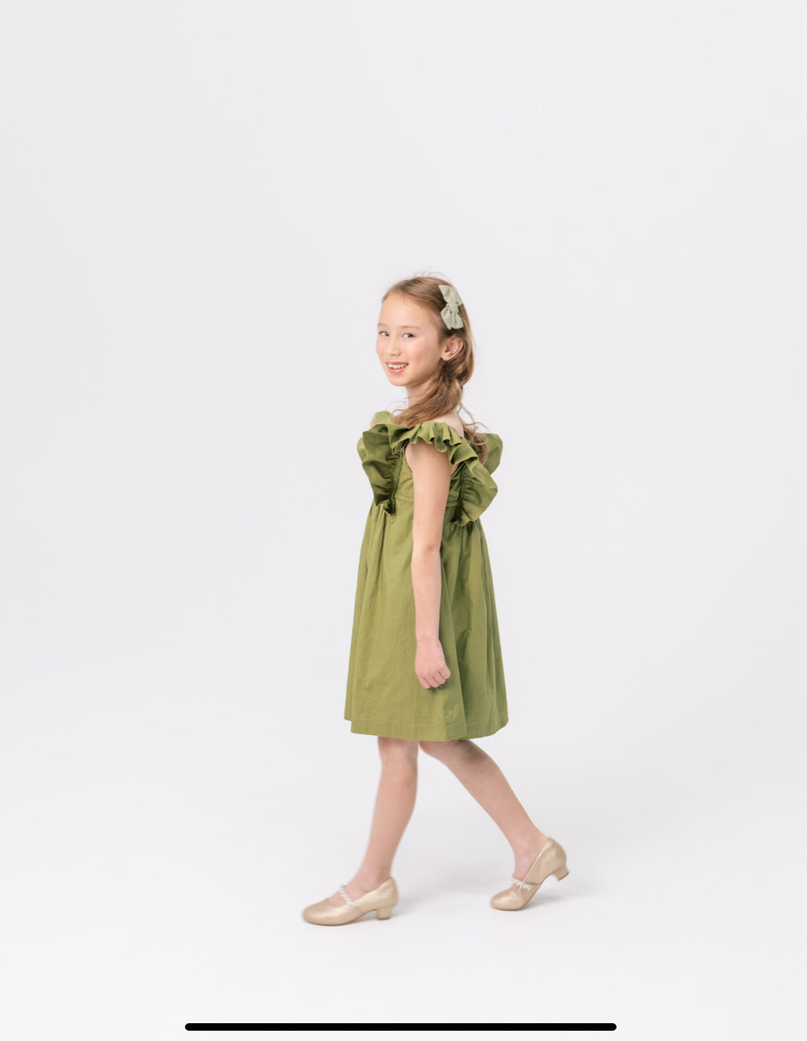 Girls vintage green ruffle dress